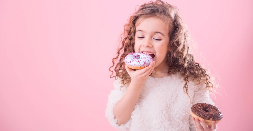 Παχύσαρκα παιδιά και κατανάλωση γλυκών